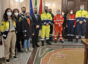 I volontari della protezione civile con Sindaco e Assessore