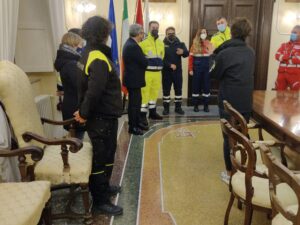 La protezione civile con sindaco e assessore